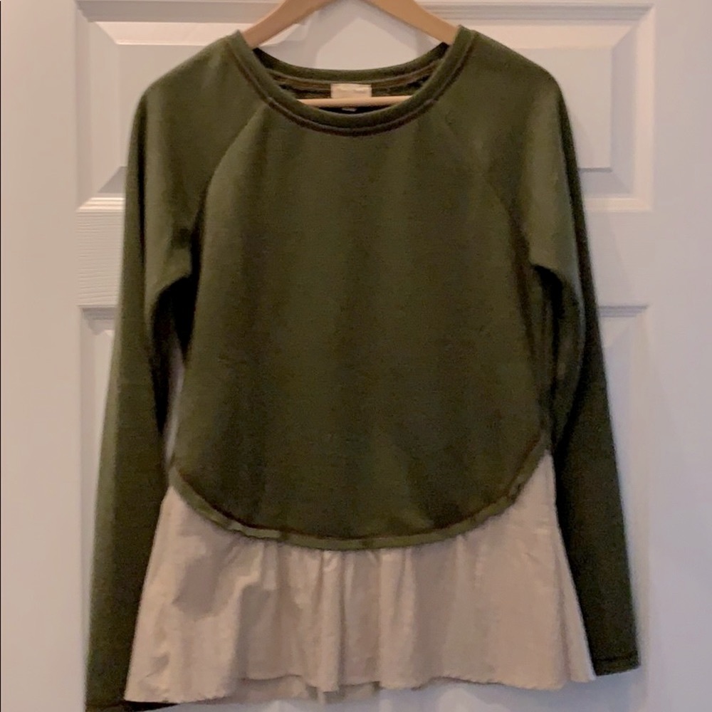 Hem & Thread Ruffle Sweatshirt Small